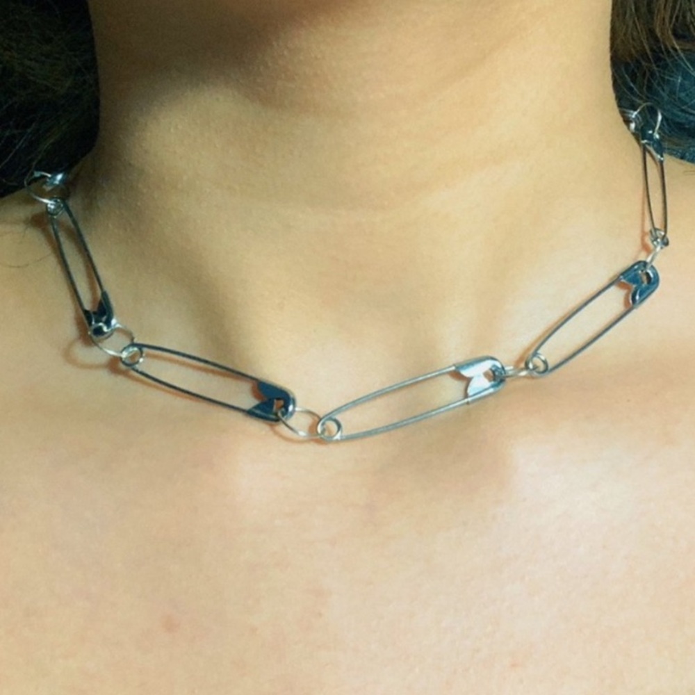 safety pin choker necklace